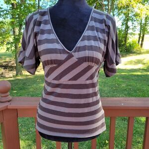 Old Navy Women’s Short Sleeve Brown Striped Pullover Shirt Sz M